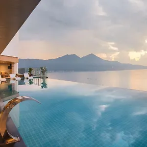 5* Hotel Radisson